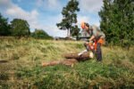 Husqvarna 435 Chainsaw - Image 2